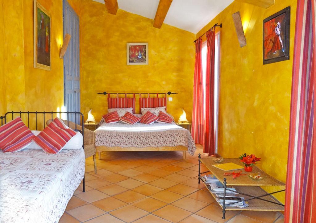 Le Mas de Pié Caud Bed and Breakfast Rognes Esterno foto