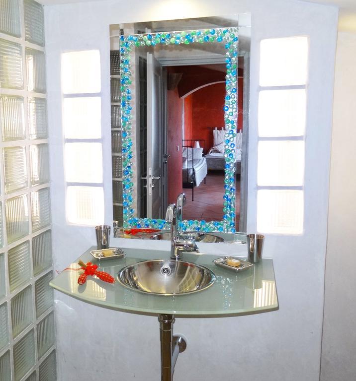 Le Mas de Pié Caud Bed and Breakfast Rognes Esterno foto